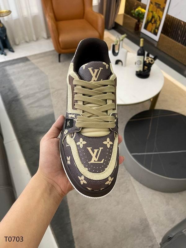 LV Women's Shoes 808